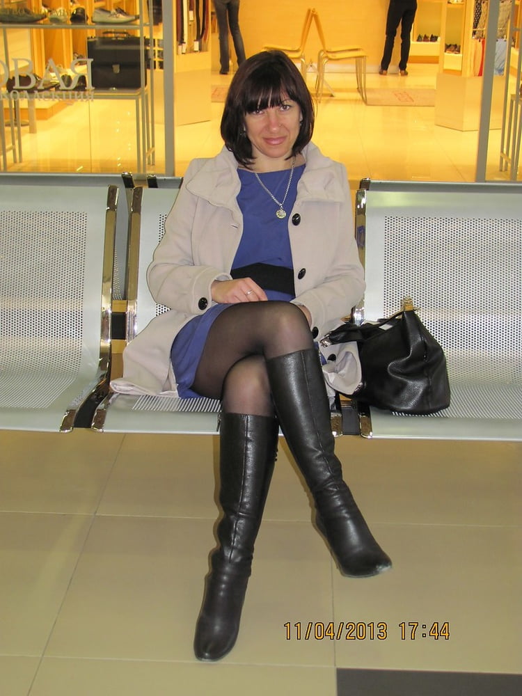 Milfs & gilfs con botas no.1
 #105286250