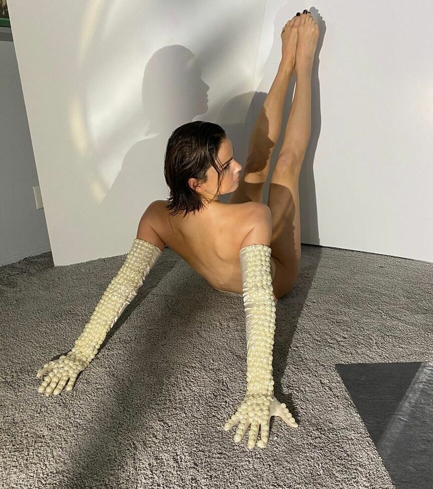 Shelley Hennig desnuda #108438660