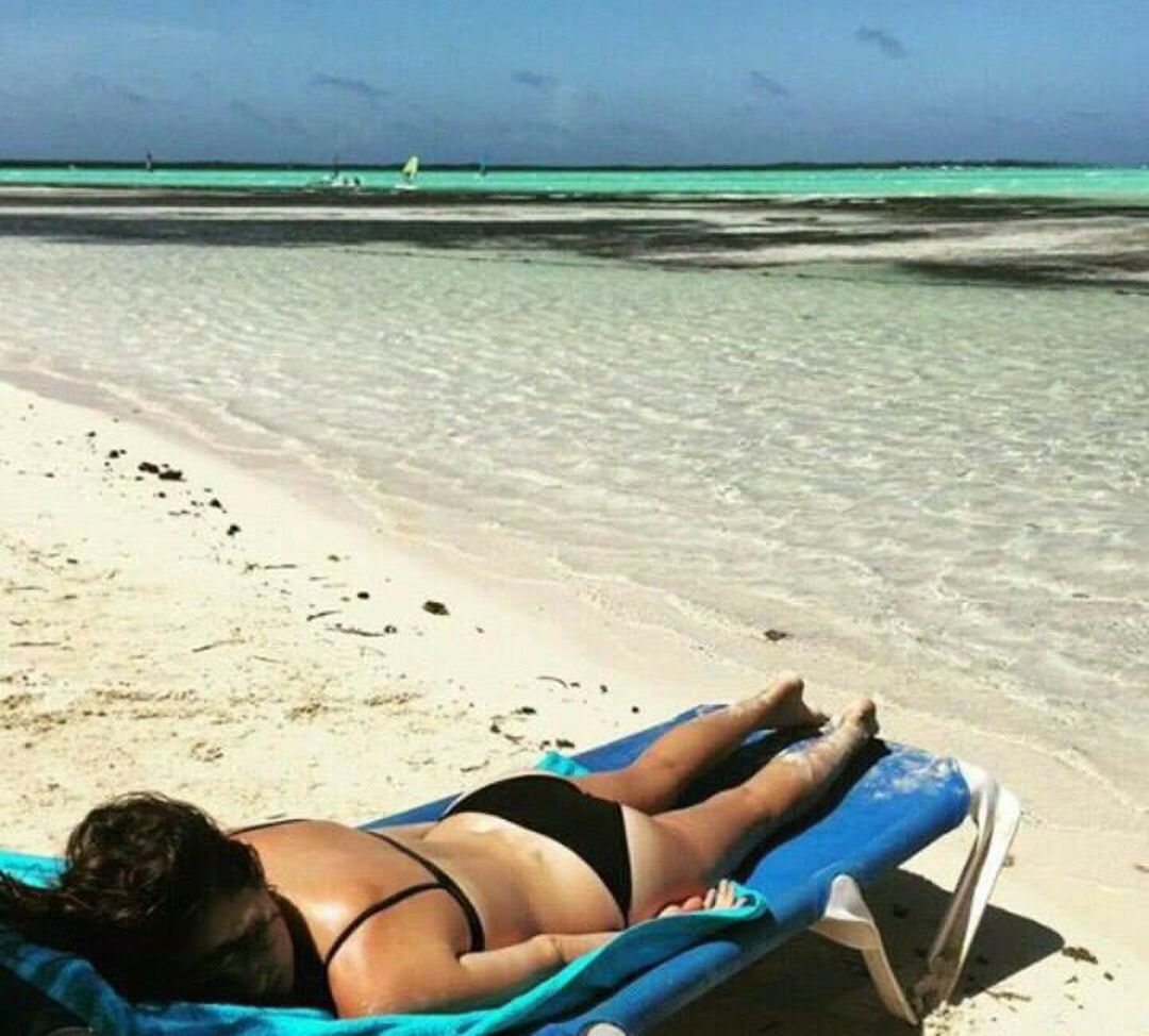 Shelley Hennig desnuda #108438672