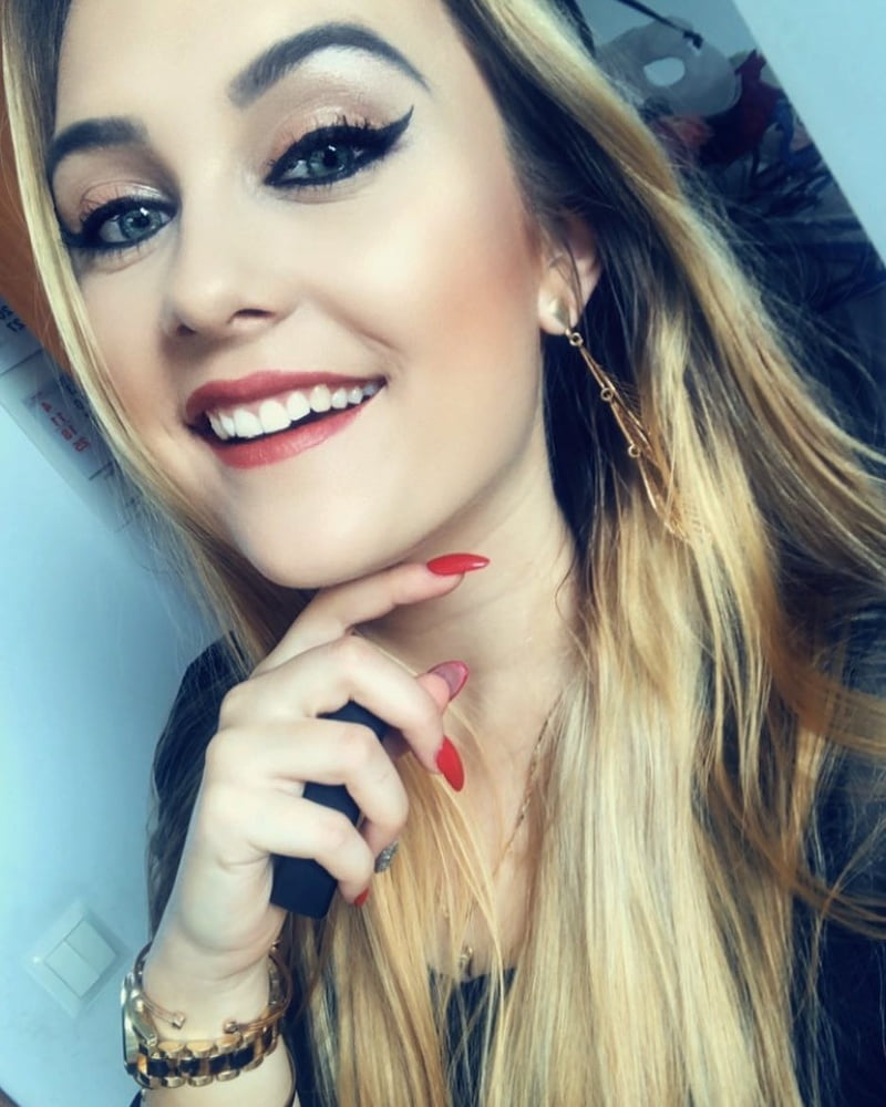 Karolina makeup lipstick fap tribute girl jerk off challenge
 #105734085