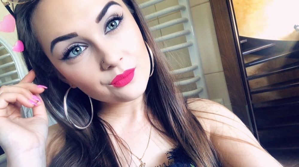 Karolina makeup lipstick fap tribute girl jerk off challenge #105734093