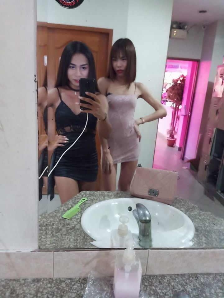 Thai ladyboy sexy
 #87688422