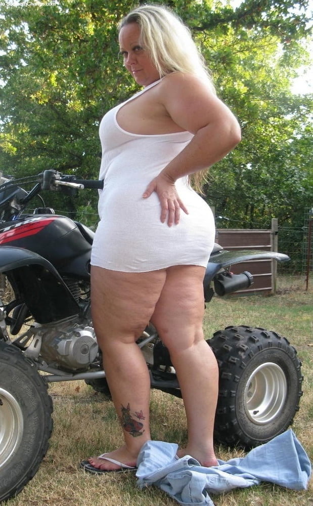 Full thighs in the mini 1505 #92545934