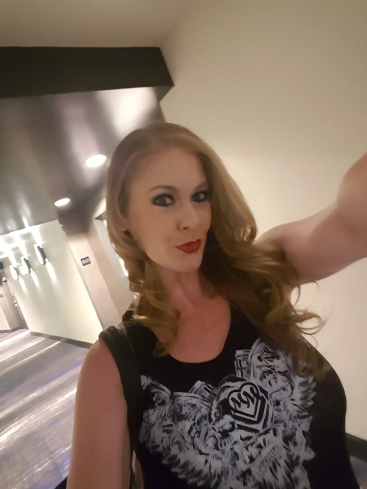 Mujeres que encuentro hermosas vol. 3
 #92932055