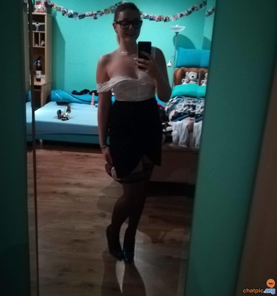 Putas expuestas #98
 #89135011