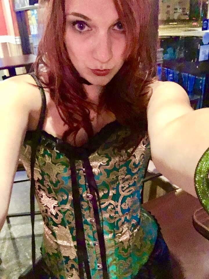 Putas expuestas #98
 #89135123