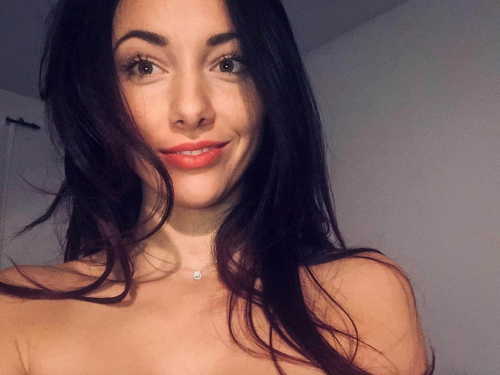 Delphine Wespiser #89550697
