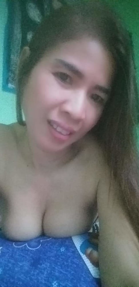 Ibu muda tetek besar #80989144