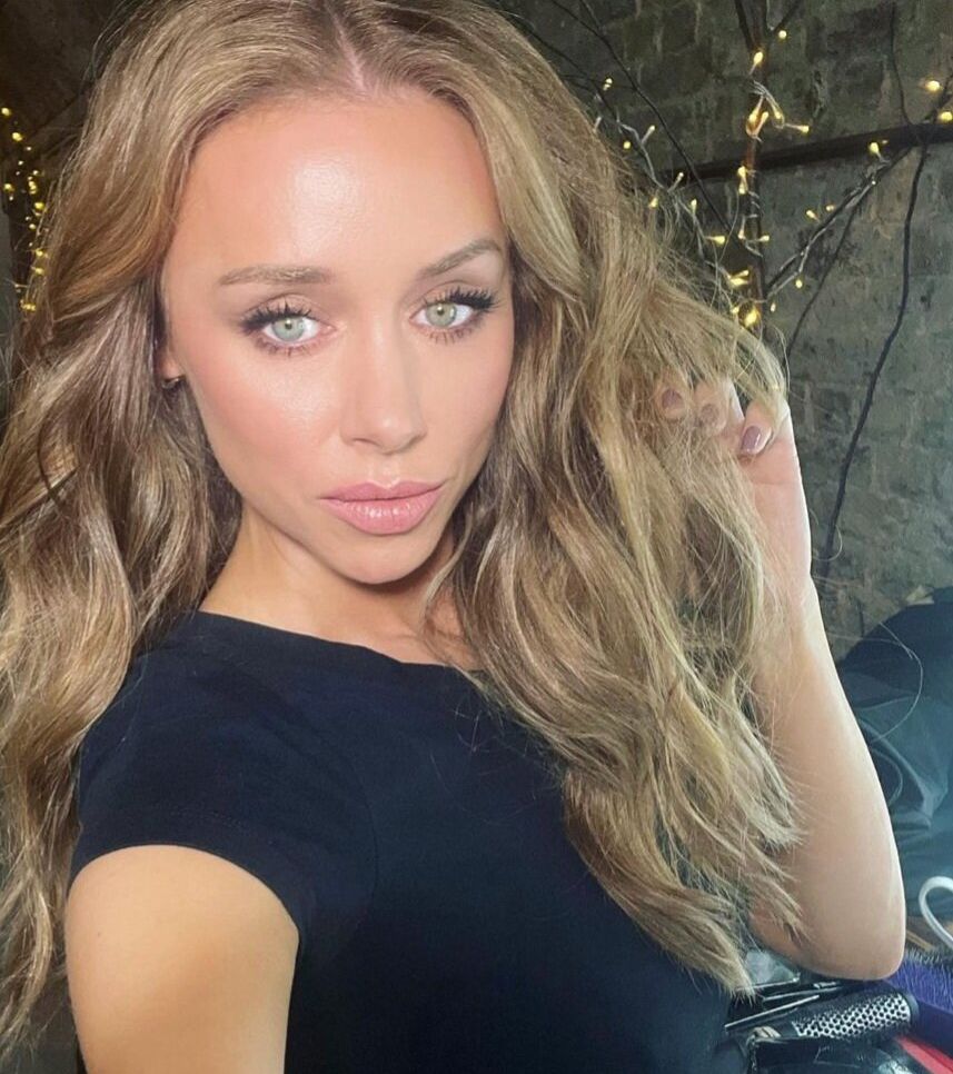 Una Healy nude #108242696