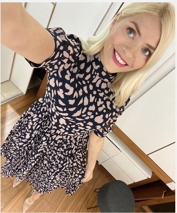 私の好きなテレビ番組のプレゼンター、ホリー・ウィロビー（Holly Willoughby）さんのPt.90
 #90386092