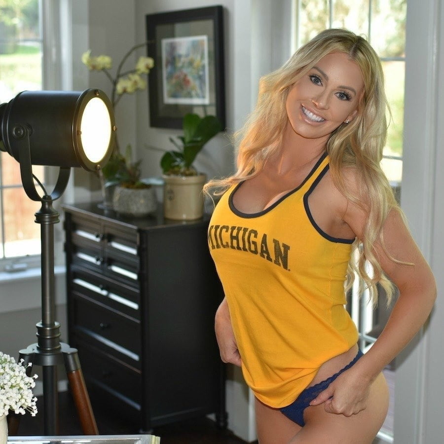 Amazing Babe - Elle Johnson #101768790