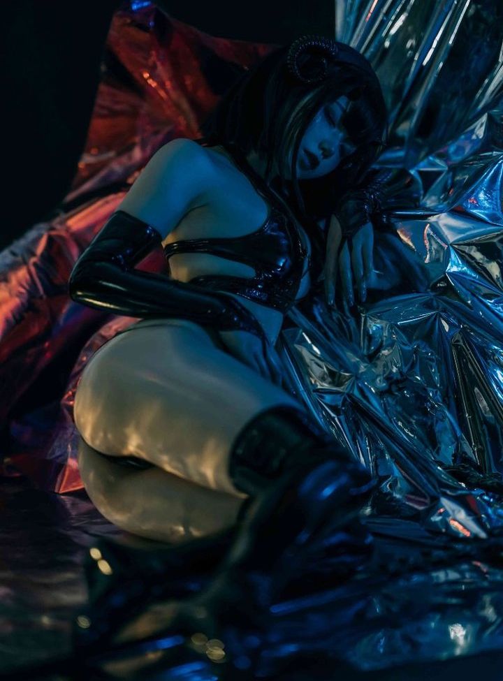 Qiyuemiaozi desnuda #108786063