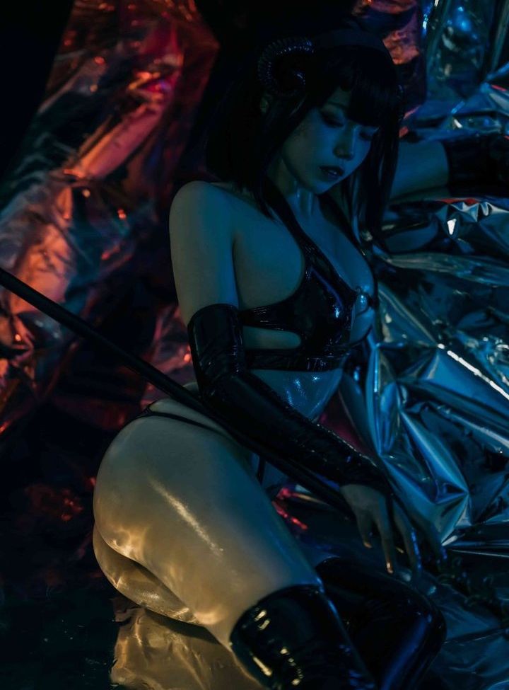 Qiyuemiaozi desnuda #108786067