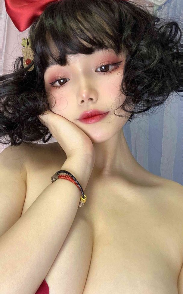 Qiyuemiaozi desnuda #108786113