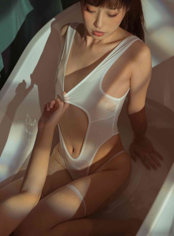 Qiyuemiaozi desnuda #108786287