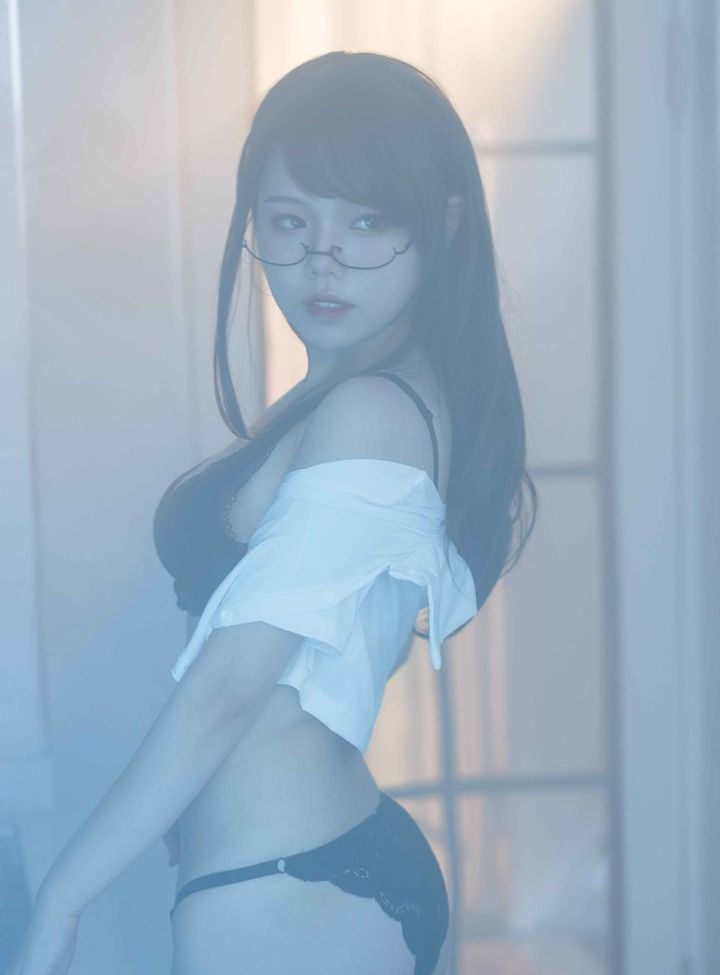 Qiyuemiaozi desnuda #108786350