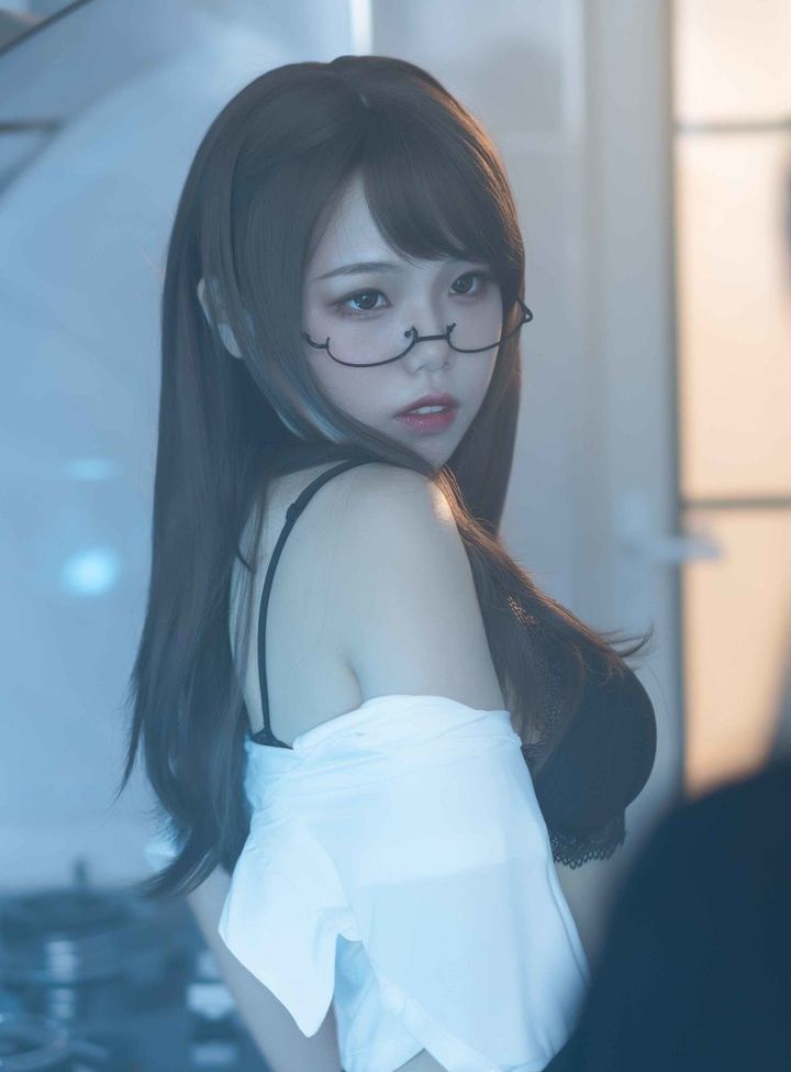 Qiyuemiaozi desnuda #108786362