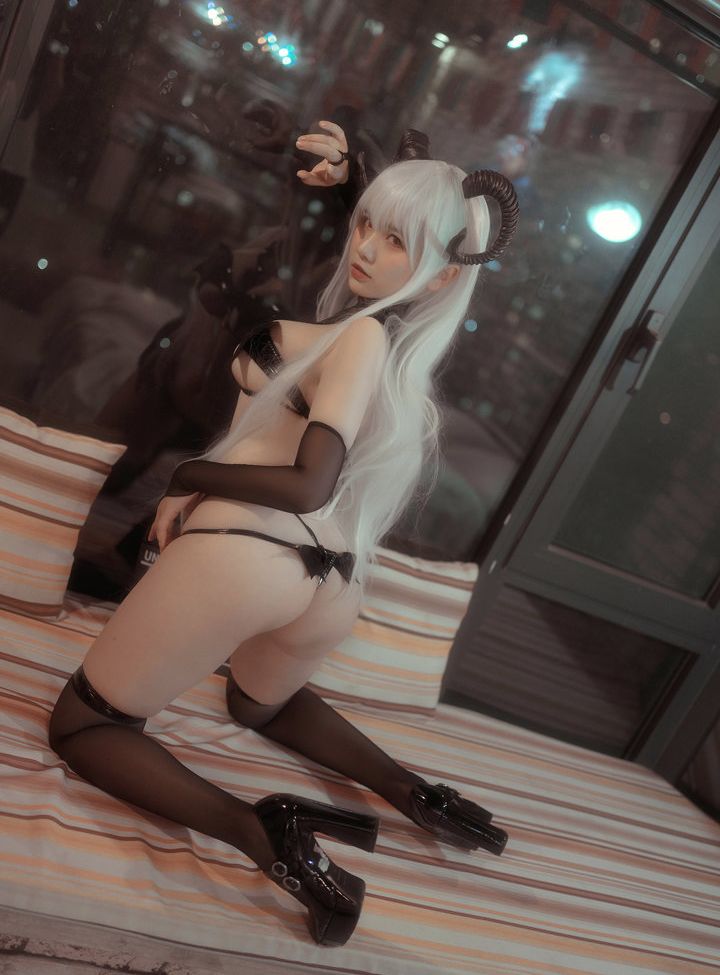 Qiyuemiaozi desnuda #108786526