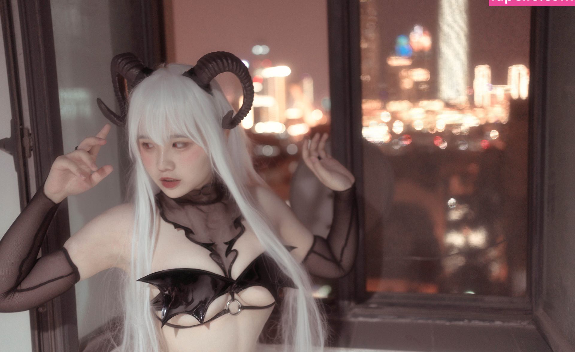 Qiyuemiaozi desnuda #108786536