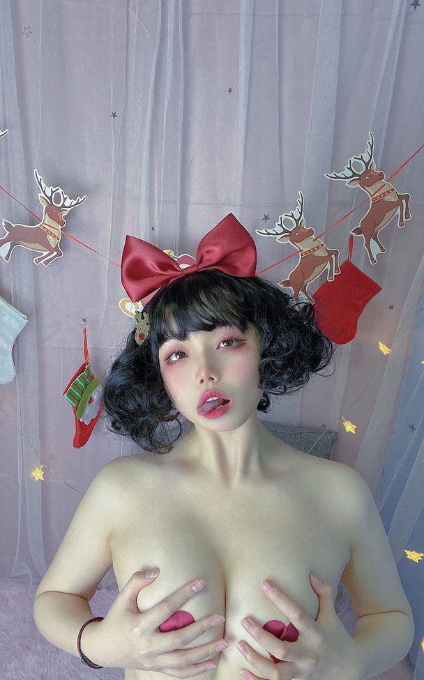 Qiyuemiaozi desnuda #108786605