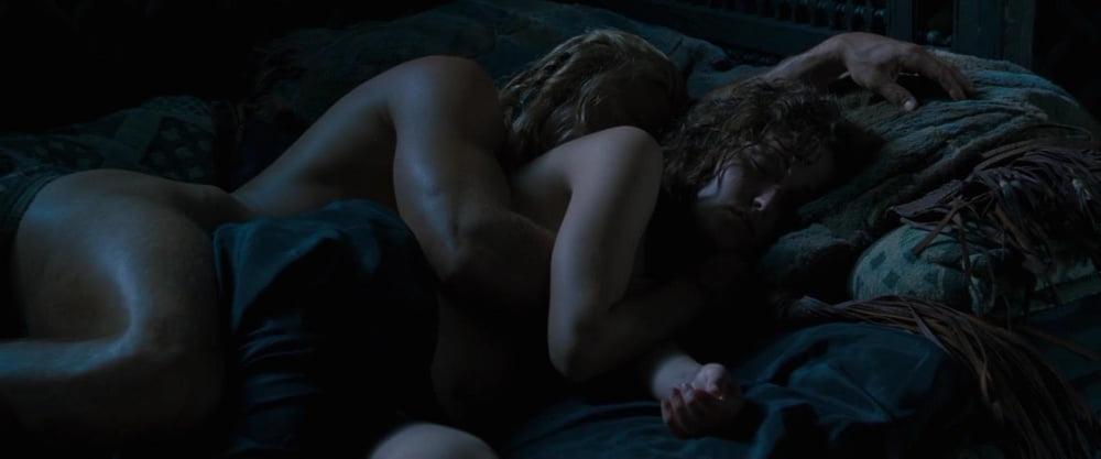 Male celeb Brad Pitt nude in Troy (2004) #106804475