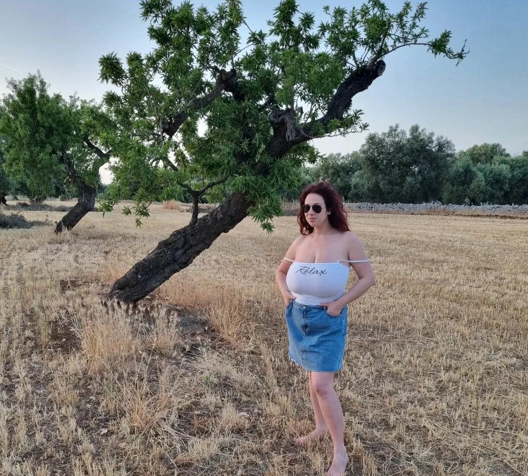 Princygiuls desnuda #109010911