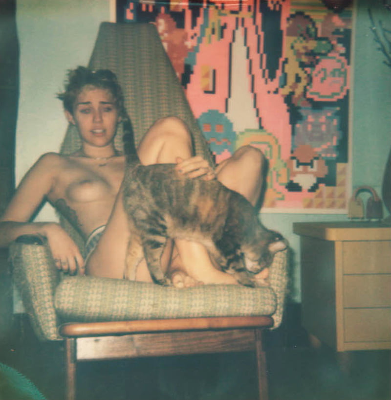 Miley cyrus nude
 #90429391
