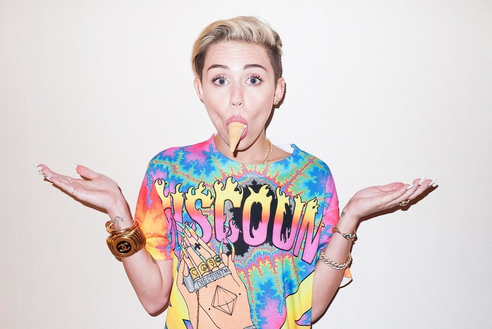 Miley cyrus nackt
 #90429393