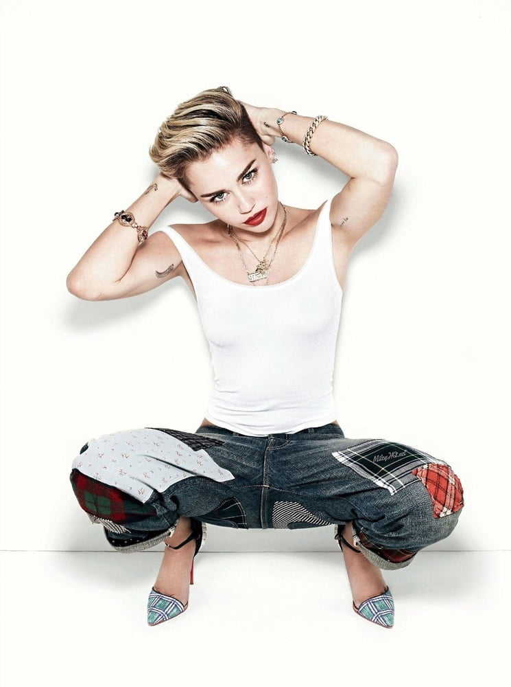 Miley cyrus nackt
 #90429434
