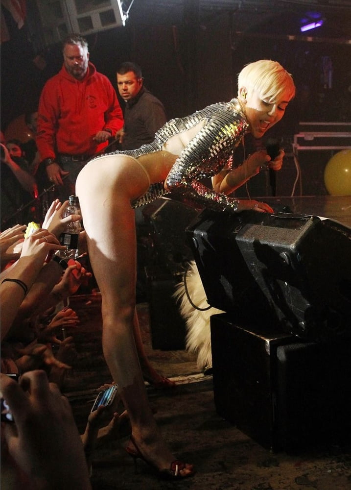 Miley cyrus nude
 #90429718