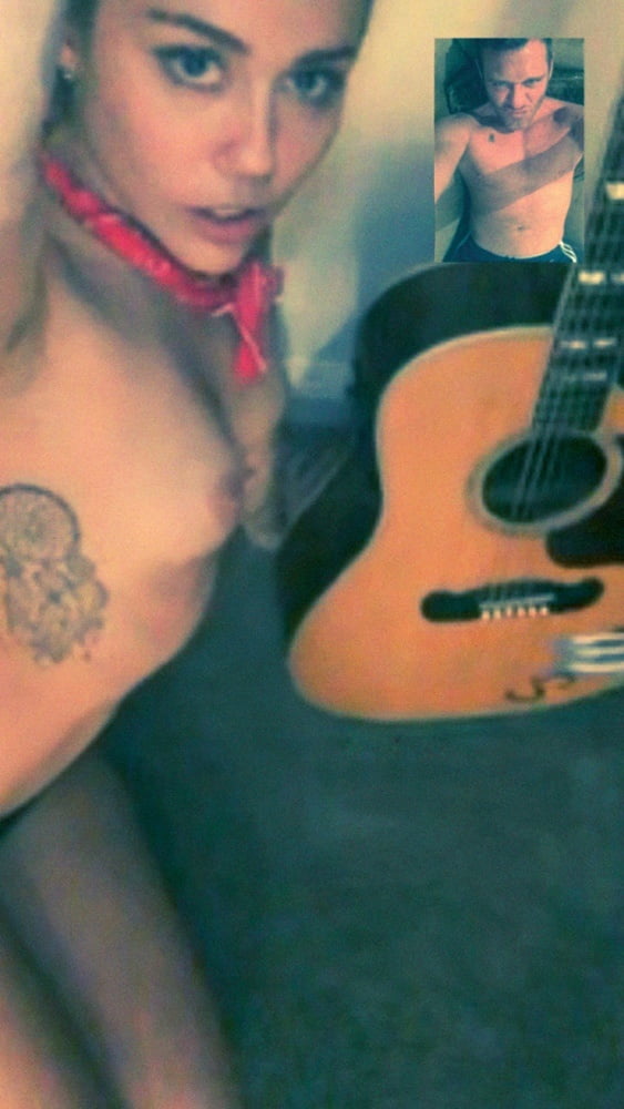 Miley Cyrus Nude #90429756