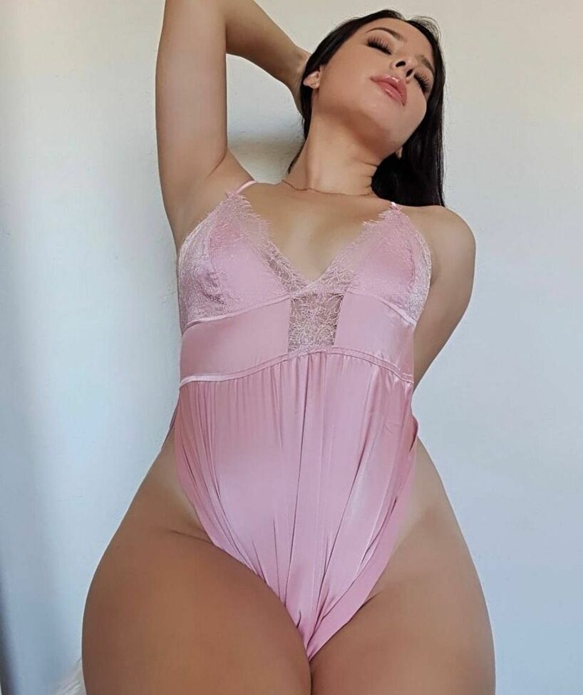 Angigss desnuda #109761923