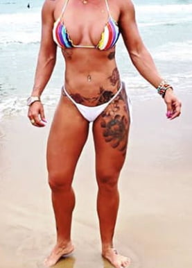 Primas na praia #96171860