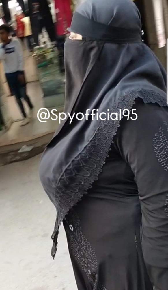 Heiße Hijab und Niqab Spionin
 #90477888