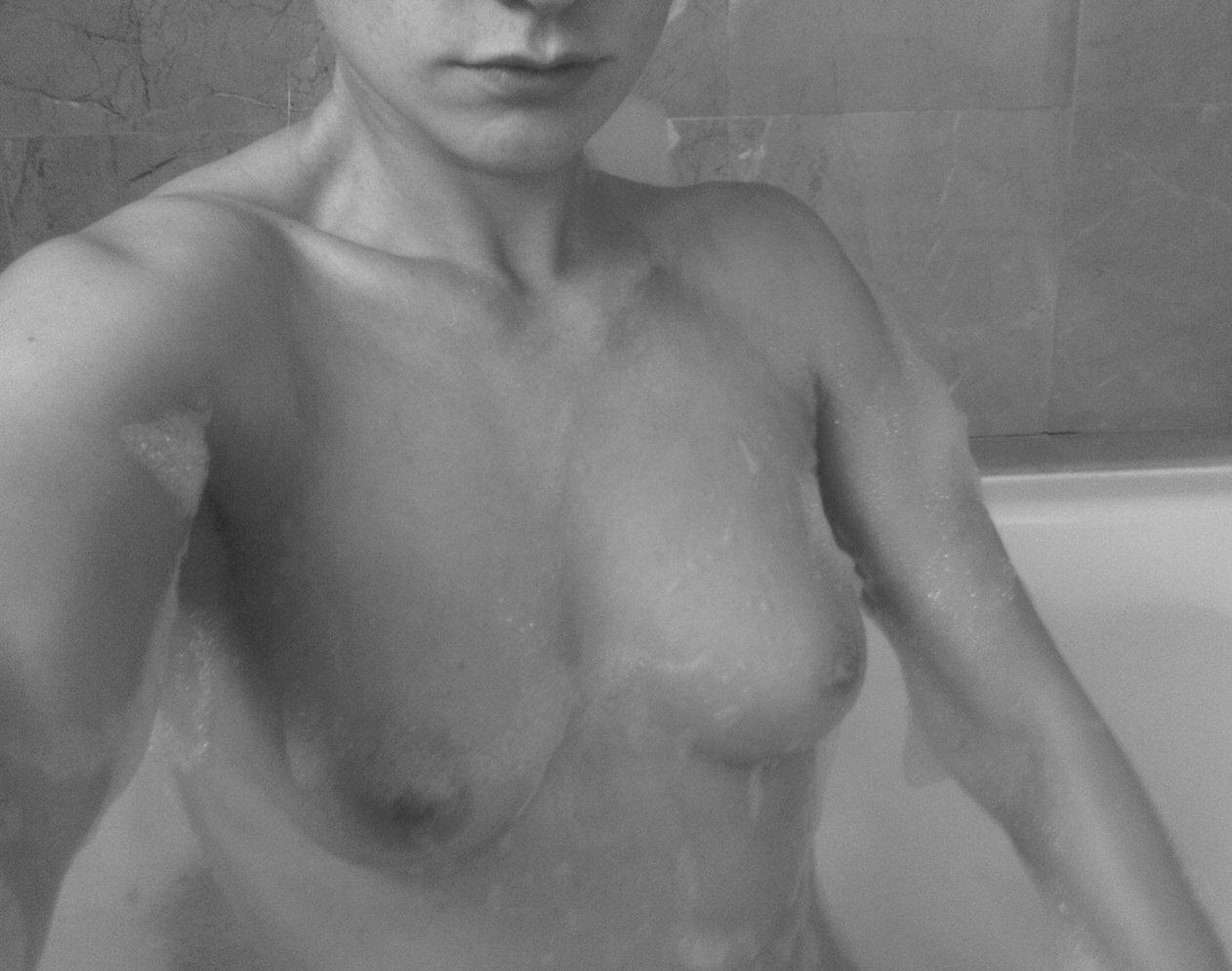 Anna Paquin nude #109110035