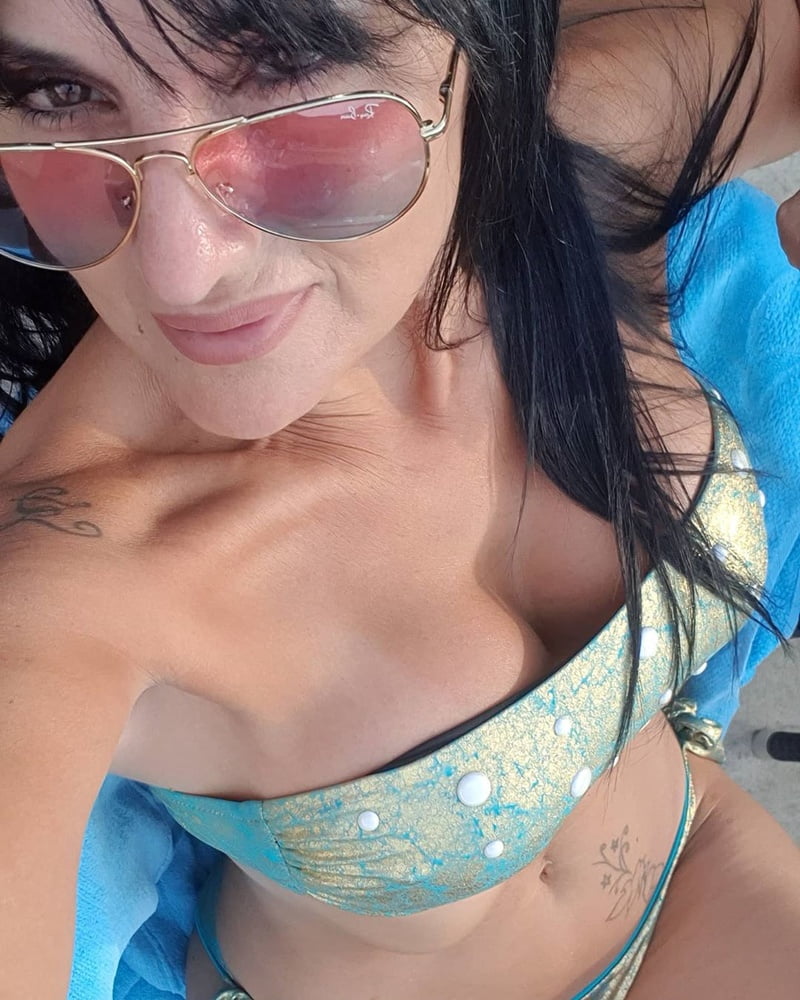 Sexy teta ljiljana silikonka
 #87637736