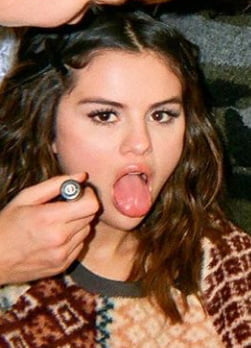 Selena Gomez #102135169