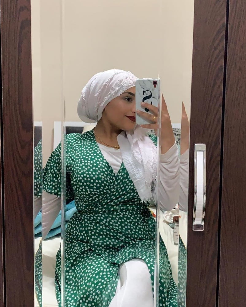 Hot pakistani women paki heels hijab sexy desi
 #99994030