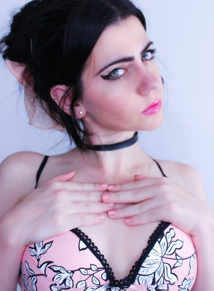 Magui Sunshine desnuda #108445622