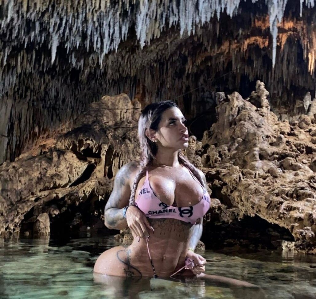 Lis Valderrama desnuda #109159937