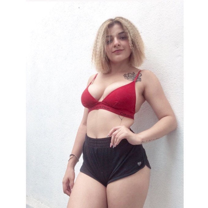 Karely ruiz
 #92086606