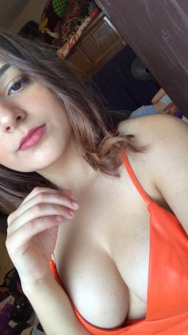 Karely ruiz
 #92086638