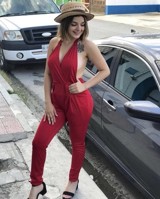 Karely ruiz
 #92086655