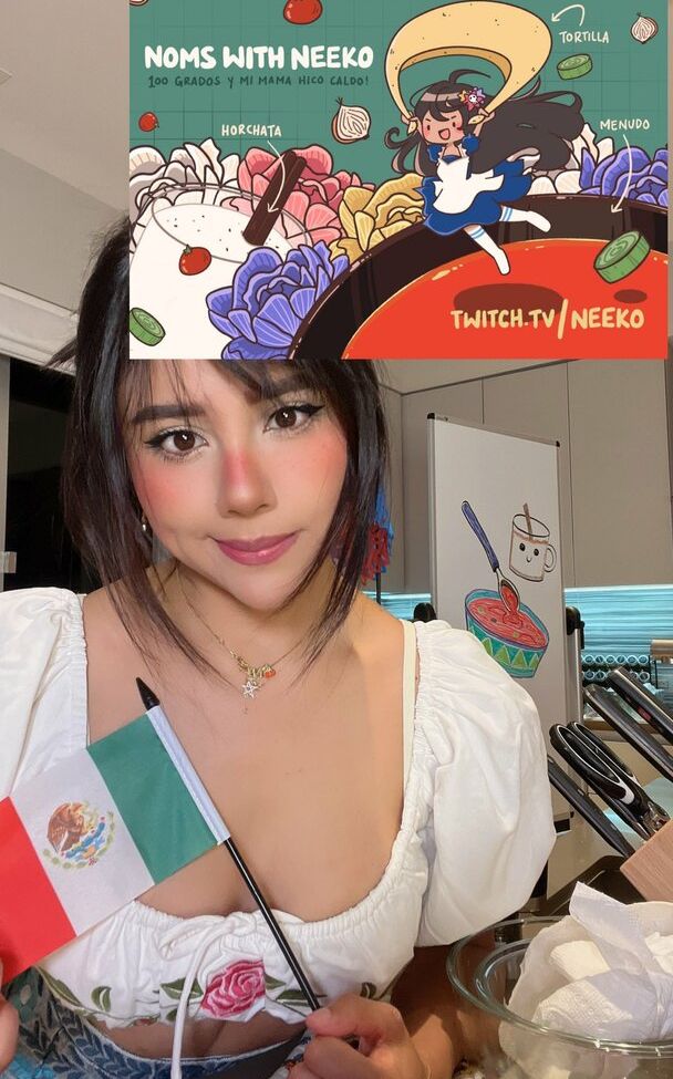 Neekolul desnuda #107866885