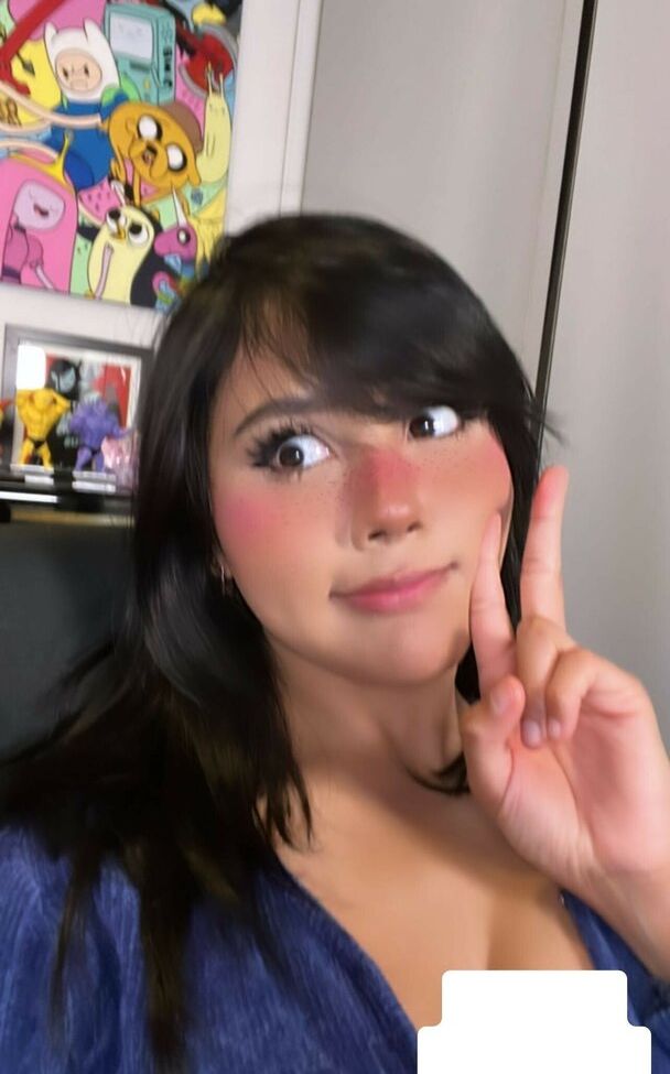 Neekolul desnuda #107866993