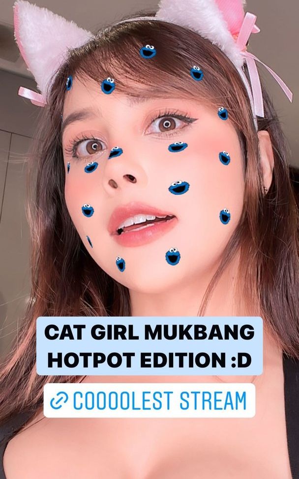 Neekolul desnuda #107867067