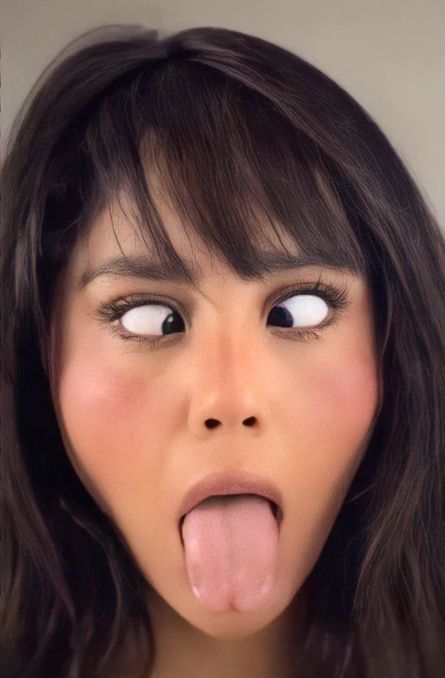 Neekolul desnuda #107867181