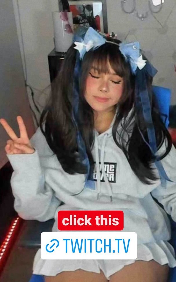 Neekolul desnuda #107867189