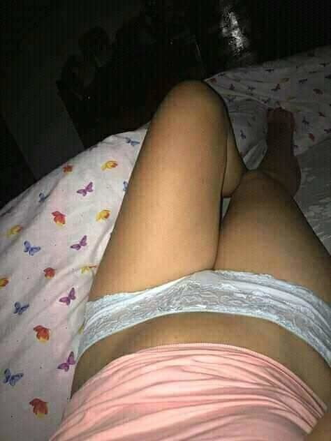 Heiss und willig
 #91474383