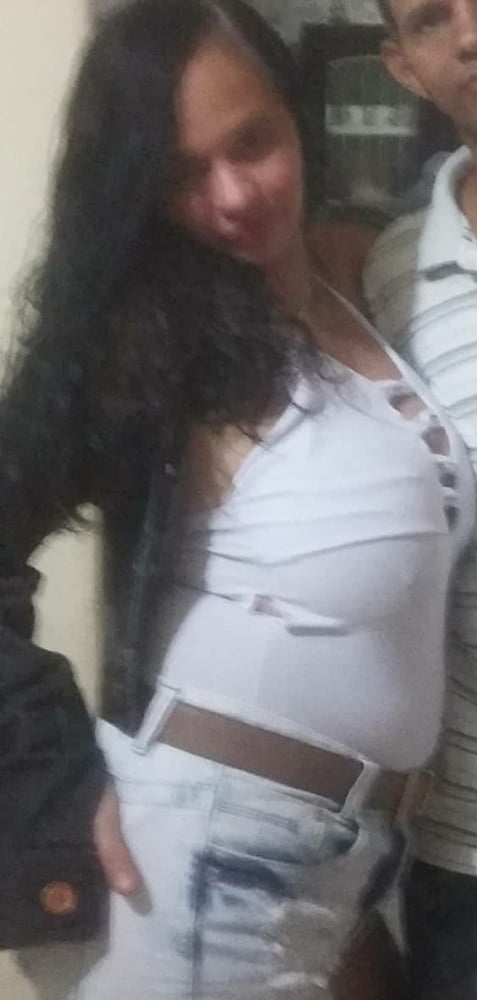 Heiss und willig
 #91474389